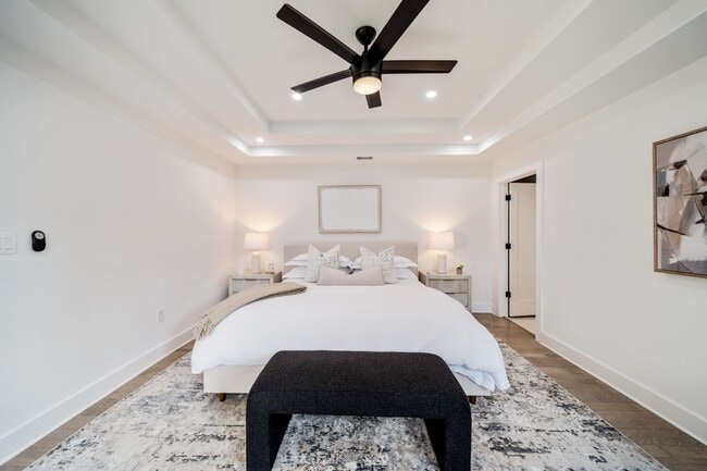 Building Photo - 2501 Briarhurst Dr