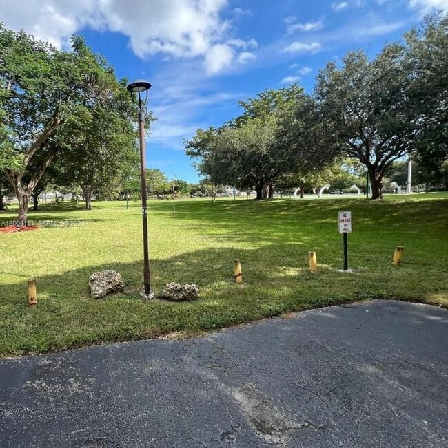 Building Photo - 14330 SW 97th Ln