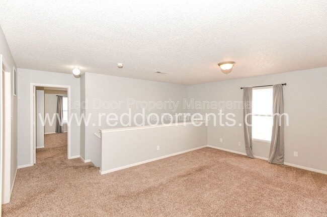 Building Photo - 15445 Border Dr