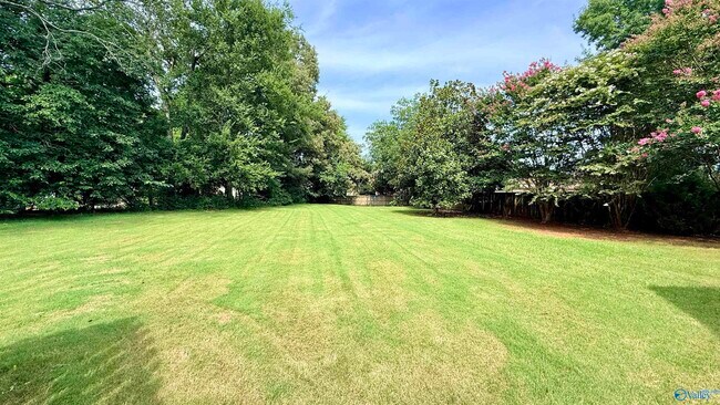 Building Photo - 113 Nobleton Ln NW