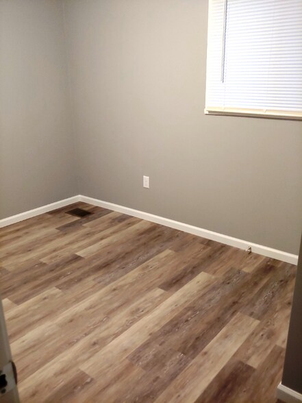 Building Photo - 224 Sheelin Rd