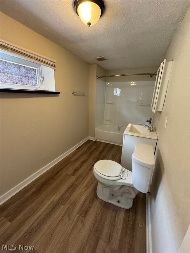 Building Photo - 3706 Walton Ave