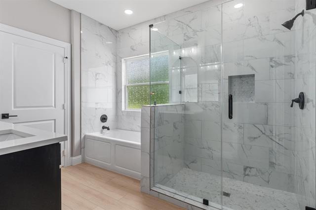 Building Photo - 3756 I-30 Frontage Rd