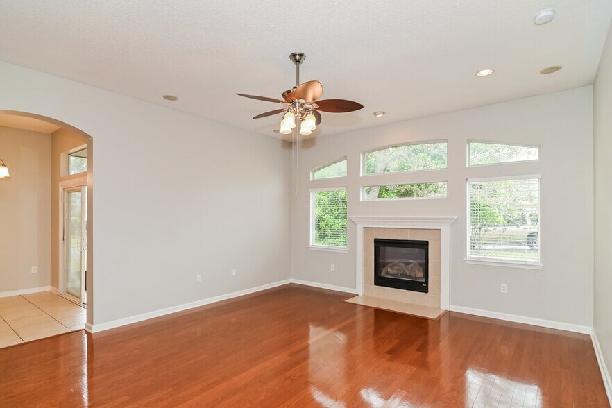 Building Photo - 1798 Chatham Village Dr