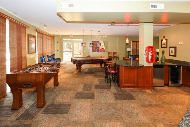 Building Photo - Villa Sonoma Brookhaven
