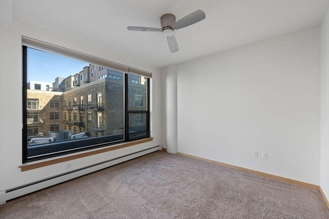 Building Photo - 740 Portland Ave