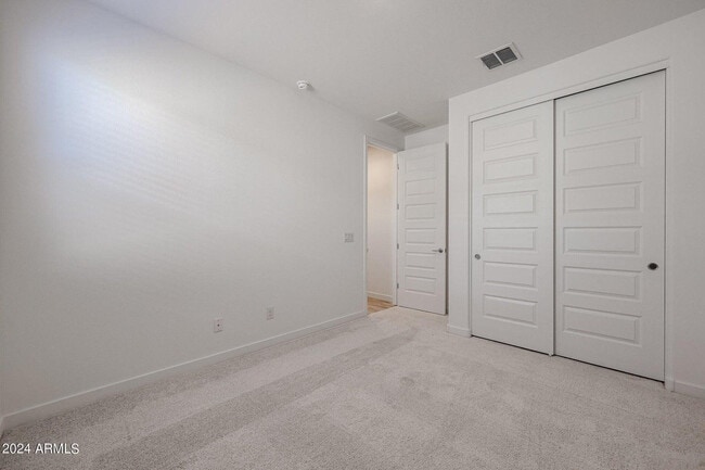 Building Photo - 7682 W Jackrabbit Ln