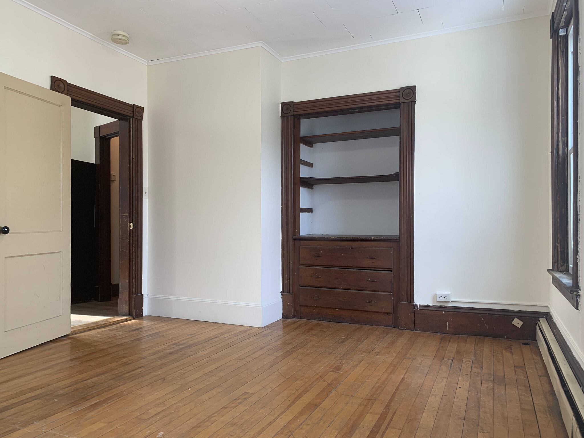 Bedroom 2/Living Room - 201 Roxbury St