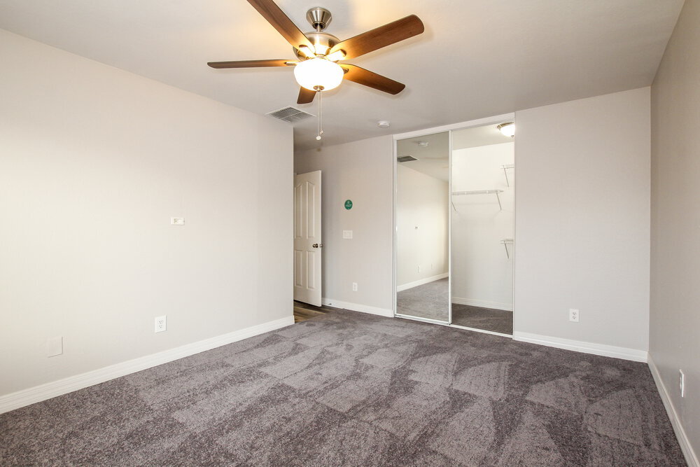 Building Photo - 11578 W Mountain View Rd