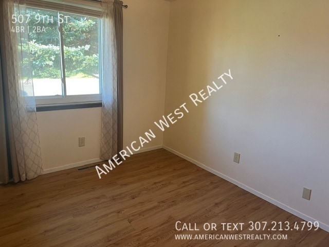 Building Photo - 507 9th St