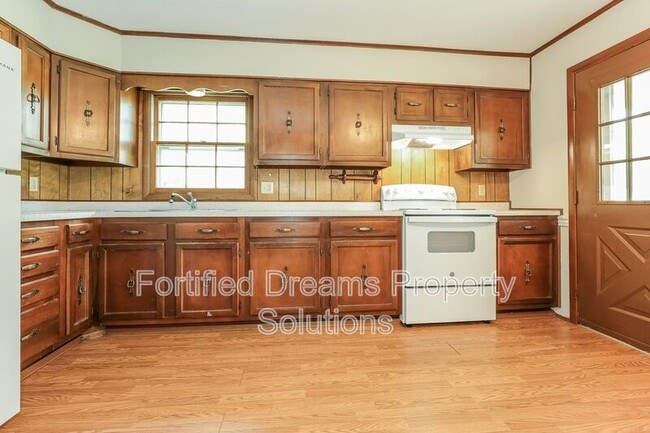 Building Photo - 114 Myers Dr