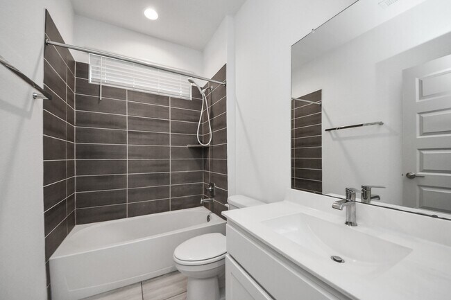 Building Photo - 3014 Jackmans Diamond