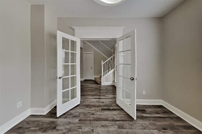 Building Photo - 6611 Emerald Ash Ct