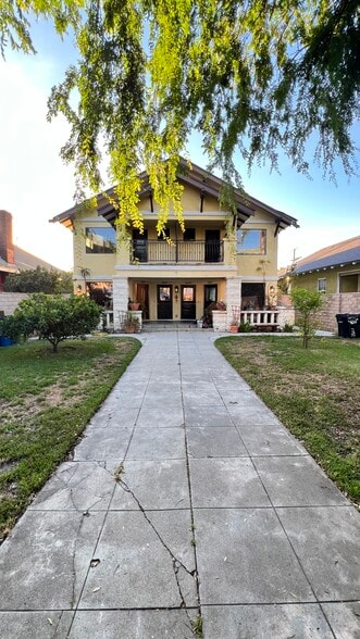 Primary Photo - 2631 Huron St
