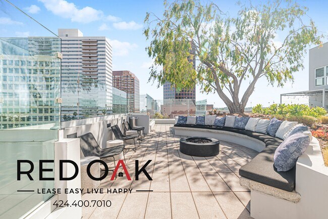 Building Photo - 1168 S Barrington Ave