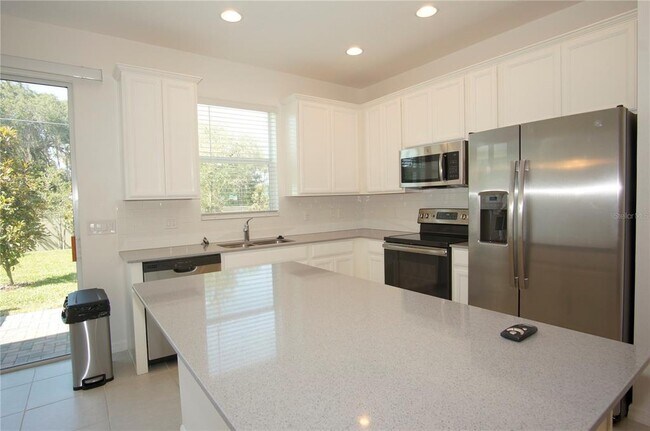 Building Photo - 2394 Britwell Pl