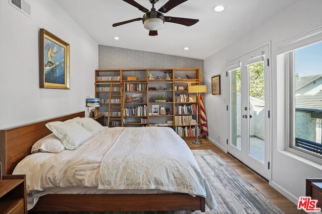 Building Photo - 6505 Dume Dr