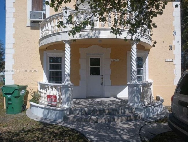 Building Photo - 1925 NW 56th St