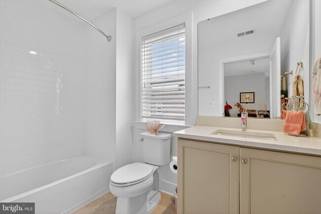 Building Photo - 3248 Royal Fern Pl