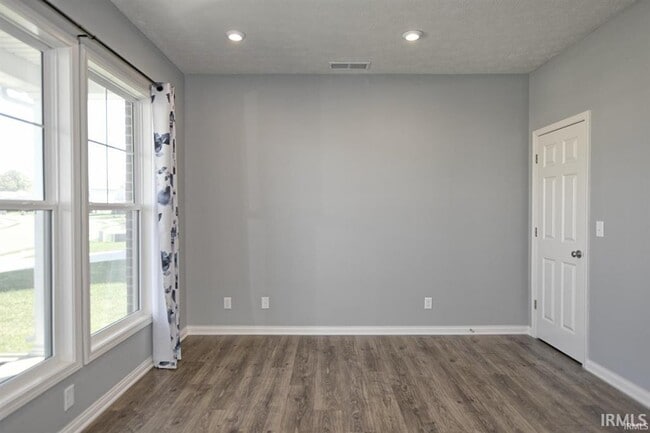 Building Photo - 11134 Ensle Dr