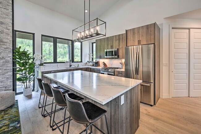 Building Photo - 30610 Boot Ct