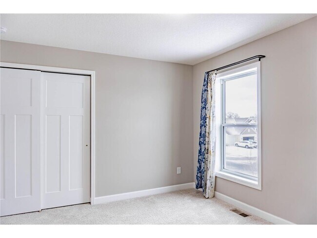 Building Photo - 1430 Nutmeg Cir