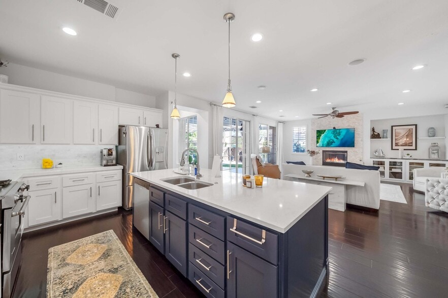 Building Photo - 47870 Sumac St