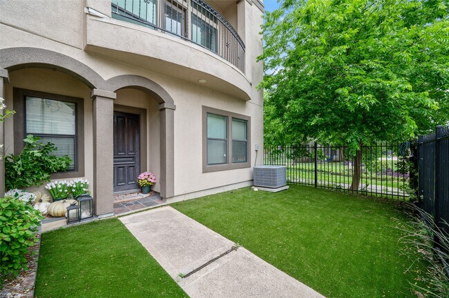 Building Photo - 1409 Rosedale St