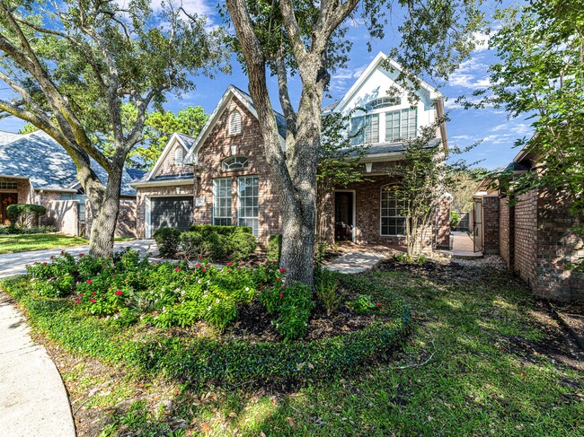 Building Photo - 5407 Lake Pl Dr