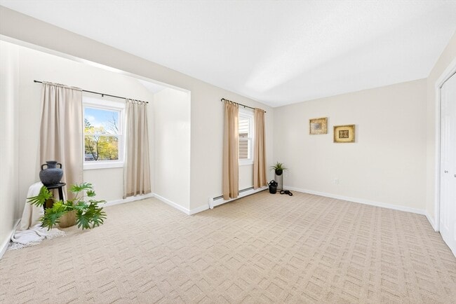 Building Photo - 82 Camelot Dr