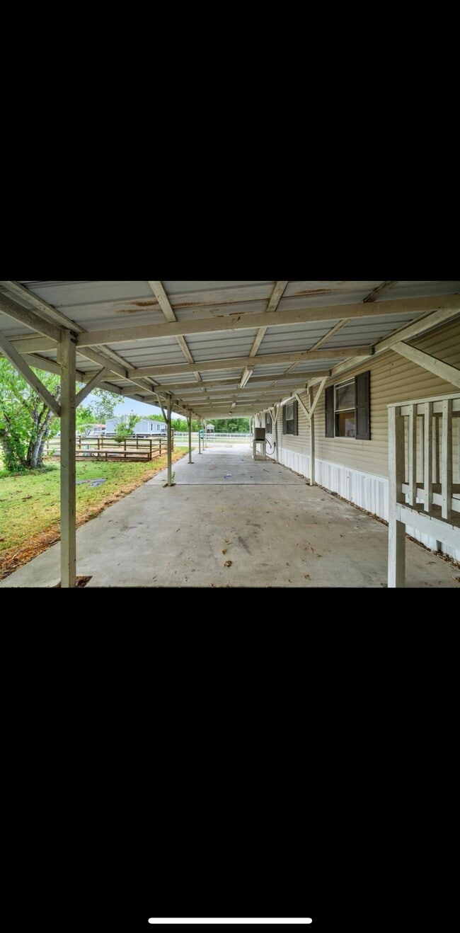Building Photo - 4018 Krampota Ln