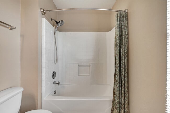 Building Photo - 23624 Wildwood Green Way