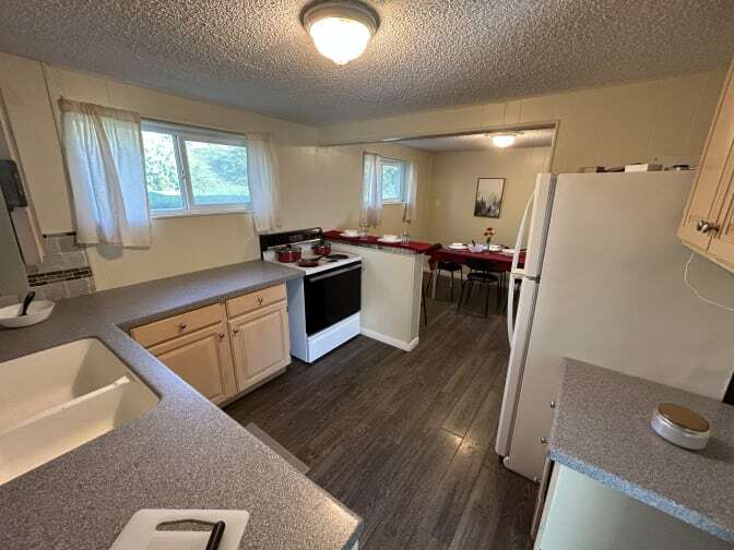 Kitchen - 1766 E S Woodside Dr