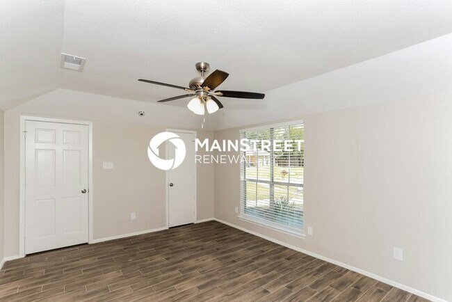 Building Photo - 817 Barcelona Cir