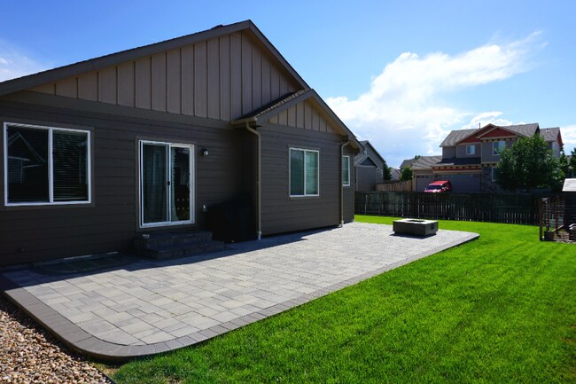 Building Photo - 1611 Jennifer St