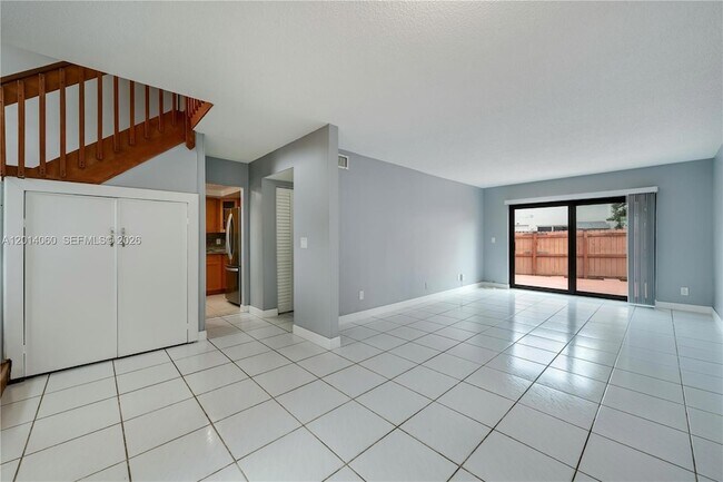 Building Photo - 6929 SW 110th Ave