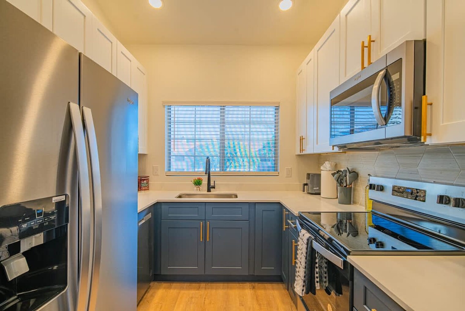 Building Photo - 7900 E Princess Dr