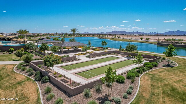 Building Photo - 22433 E Cattle Dr
