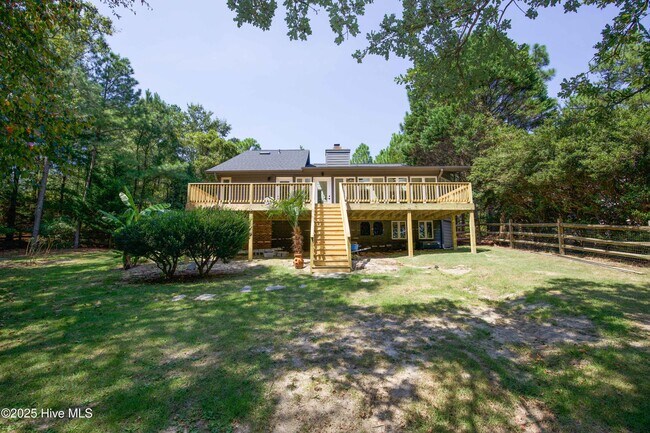 Building Photo - 102 Firetree Ln