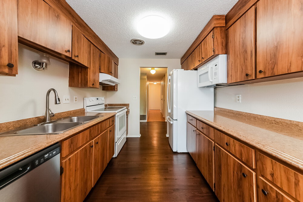 Building Photo - 6205 37th Ave W