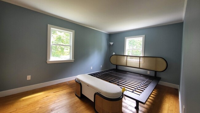 Building Photo - 32 S Main St