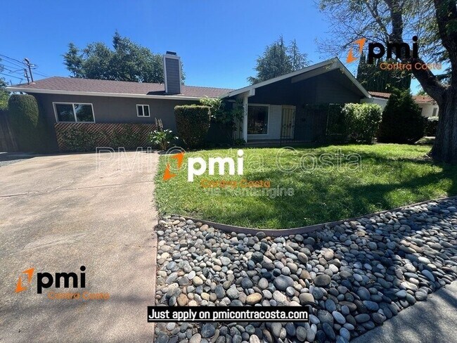 Building Photo - 1173 Las Juntas Way