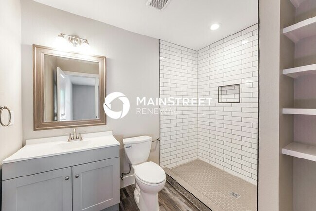 Building Photo - 4 Bedroom Pet-Friendly Home in Mesquite, TX with Main Street Renewal