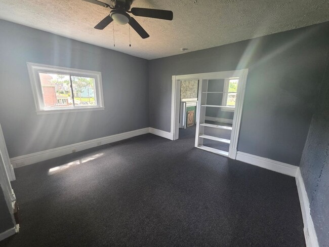 Building Photo - McKeesport - 3 Bed 1 Bath - Home for Rent
