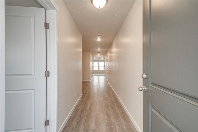 Building Photo - New Construction Nampa Home - Close to fre...