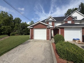 Building Photo - 139 Ash Ct