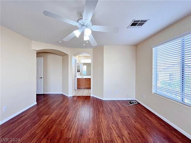 Building Photo - 1446 Maryland Heights Ave