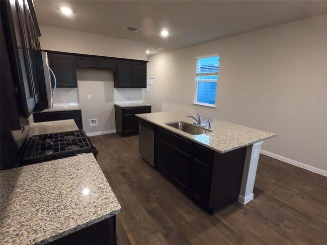 Building Photo - 3025 Tweedy Trail