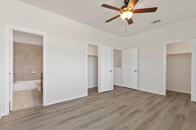 Building Photo - 126 Dodge Rd