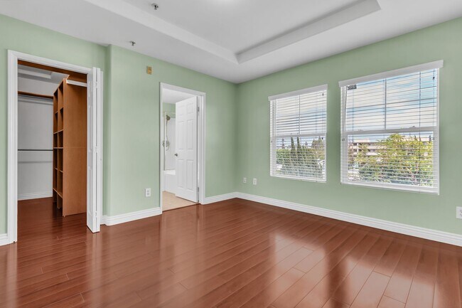 Building Photo - 26090 Stonehaven Dr